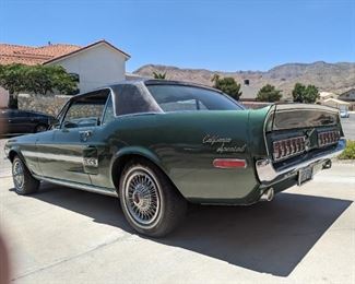 only 4100 made---Original 2 owners