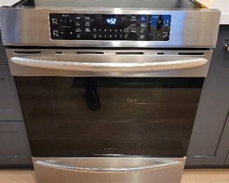 New Frigidaire Gallery Model FGIH3047V - 30-in 4 Elements Self-cleaning and Steam Cleaning Air Fry Convection Oven Slide-in Induction Range (Smudge Proof Stainless Steel)