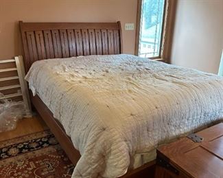 Stickley Mission/Arts & Crafts  Queen Sized Bed   