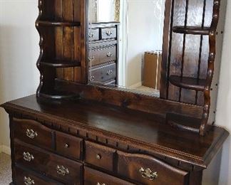 6 Drawer Dresser WMirror