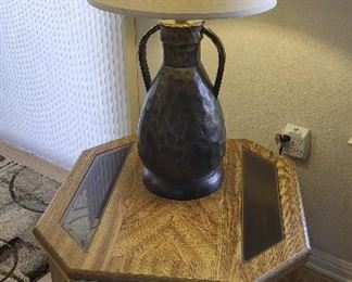 End Table With Lamp