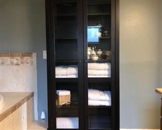 Linen cabinet