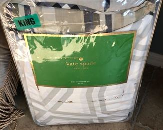 Queen, Kate Spade Comforter set 