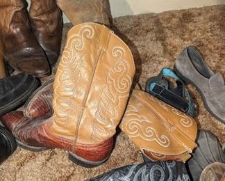 Cowboy boots size 10 1/2