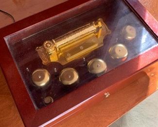 Music box 