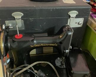 Singer sewing machine 