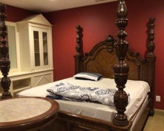 Bed by Pulaski Furniture.