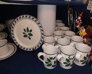 Dansk Christmas set - plates and cups