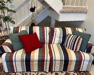 Amish Home sofa
