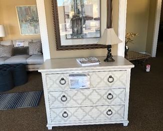 Lexington "Oyster Bay" Hall Chest