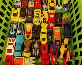 VARIOUS HOTWHEELS AND OTHER TOYS CARS - ¢.25 EACH