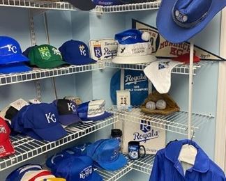 GO ROYALS! Including lots of vintage 1985 collectibles