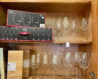 More wine glasses.  Fun assortment set.