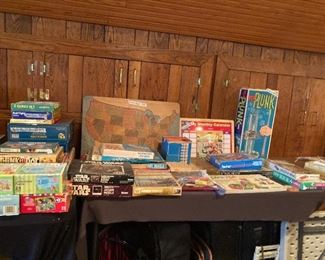 Vintage games & puzzles