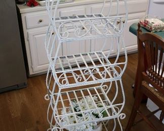 4 Tier Metal Rack