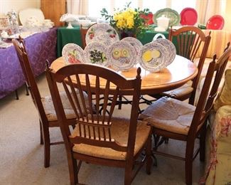 Kitchen Table & Chairs