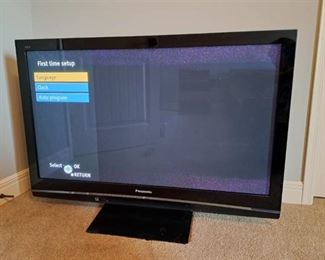Panasonic Television - Tested & Working - with Remote