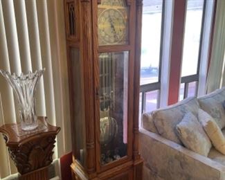 This item is available for PRESALE.  Please text photo to 760-668-0554 to purchase.  We accept Zelle   Emperor Grandfather Clock $250