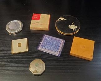 Lot of Vintage Women's Compacts 1