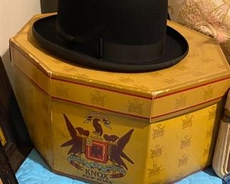 Great derby hat and original box - exc. condition