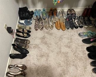 Womens shoes, size 7.5-8