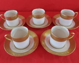 SET OF GILT DECORATED FRENCH PORCELAIN DEMITASSE CUP & SAUCERS 