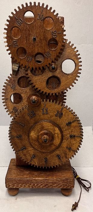 VINTAGE HAND CRAFTED ELECTRIC WOODEN GEARS CLOCKWORK CLOCK 