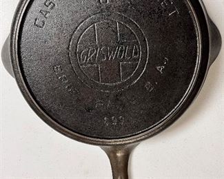 ANOTHER VIEW OF GRISWOLD #6 SKILLET 