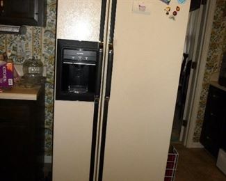 refrigerator IS for sale 