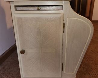 Side table with magazine storage