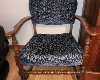 Vintage accent chair
