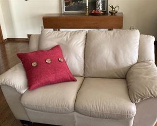 Contemporary leather loveseat
