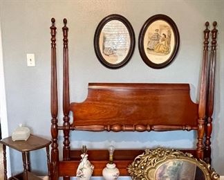 4 Poster Bed Frame, Vintage Lamps and Mirrors, Accent Table 