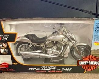 New Bright Harley Davidson Radio Control Motorcycle V-Rod 