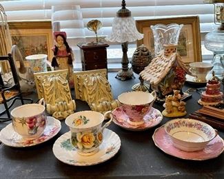 Vintage Cups/Saucers 
