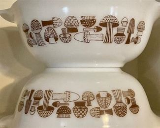 Vintage Mushroom Bowls Glasbake?