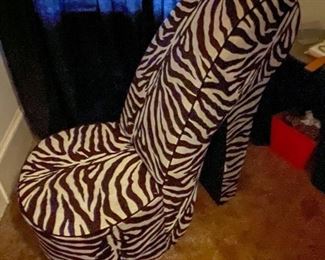 Shoe chair