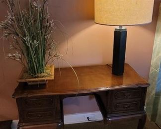 Small writing desk