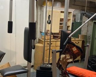 Exercise set. Please bring tools and someone to help move this piece. Thank you.