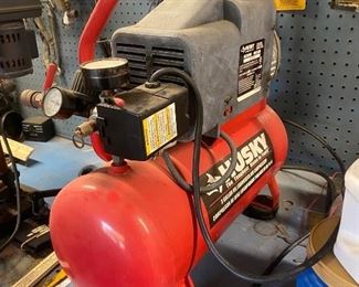 Husky 3 Gal Air Compressor
Good working condition. 