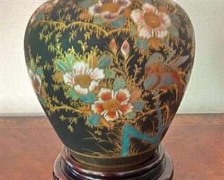MLC002- Japanese Vase With Wooden Stand