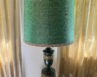 MLC051- Green Ornate Table Lamp