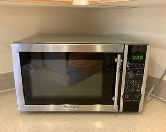 MLC084 Magic Chef Microwave 