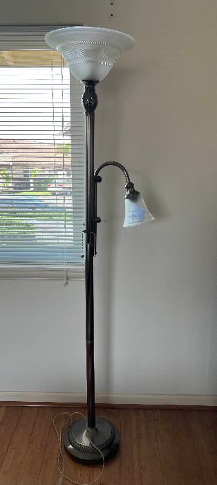 MLC139- Portable Luminaire Floor Lamp