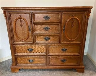MLC221- Solid Wooden “Bassett” Dresser