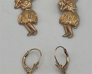 MLC404-14k Gold Pineapple Pendant, Chain & Earrings 