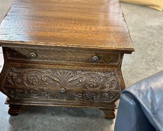 Beautifully Carved Side Table with 2 Drawer