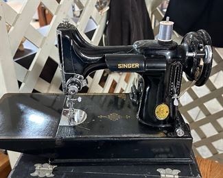 Featherweight, Singer Sewing Machine