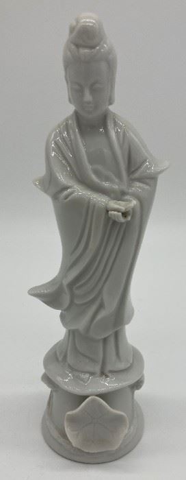 Vintage porcelain Asian figurines