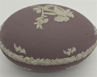 Vintage Wedgwood pink Jasperware oval trinket box